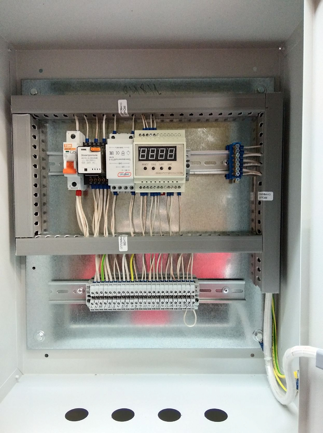 Щиты управления ЩУ (с электрическим нагревателем)